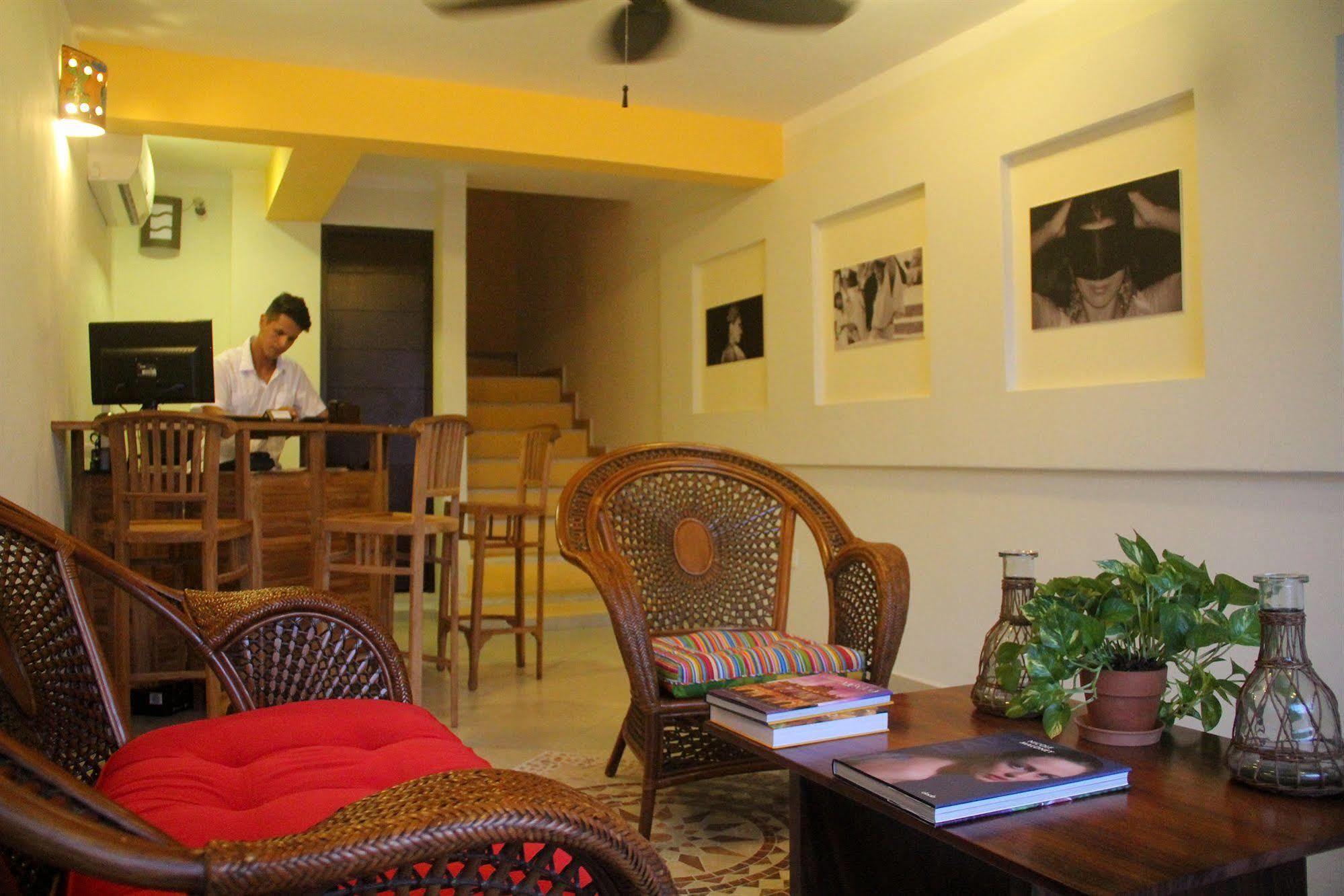 La Galeria By Bunik Hotel Playa del Carmen Exterior photo